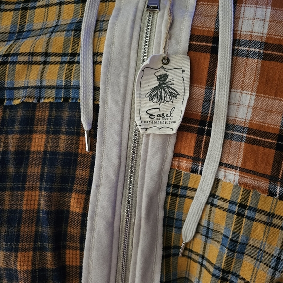 NWT Easel Plaid Patchwork Hoodie - Picture 5 of 5